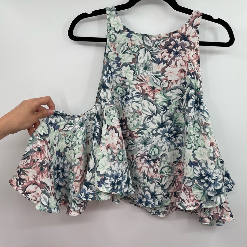 NWOT Olivaceous Floral Bell Sleeve Cropped Blouse